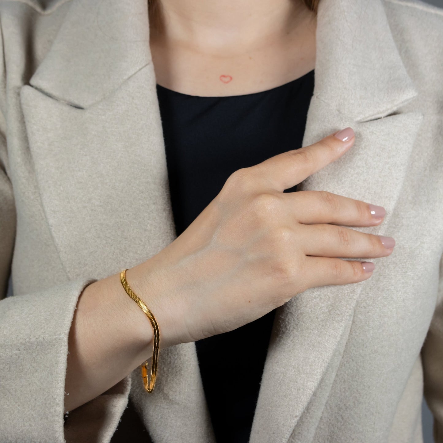 Combo Egipcia Mujer - Cadena Estilo Egipcio con Brillo Intenso + Pulsera Egipcia de Regalo, Fina para Look Radiante - Lioro