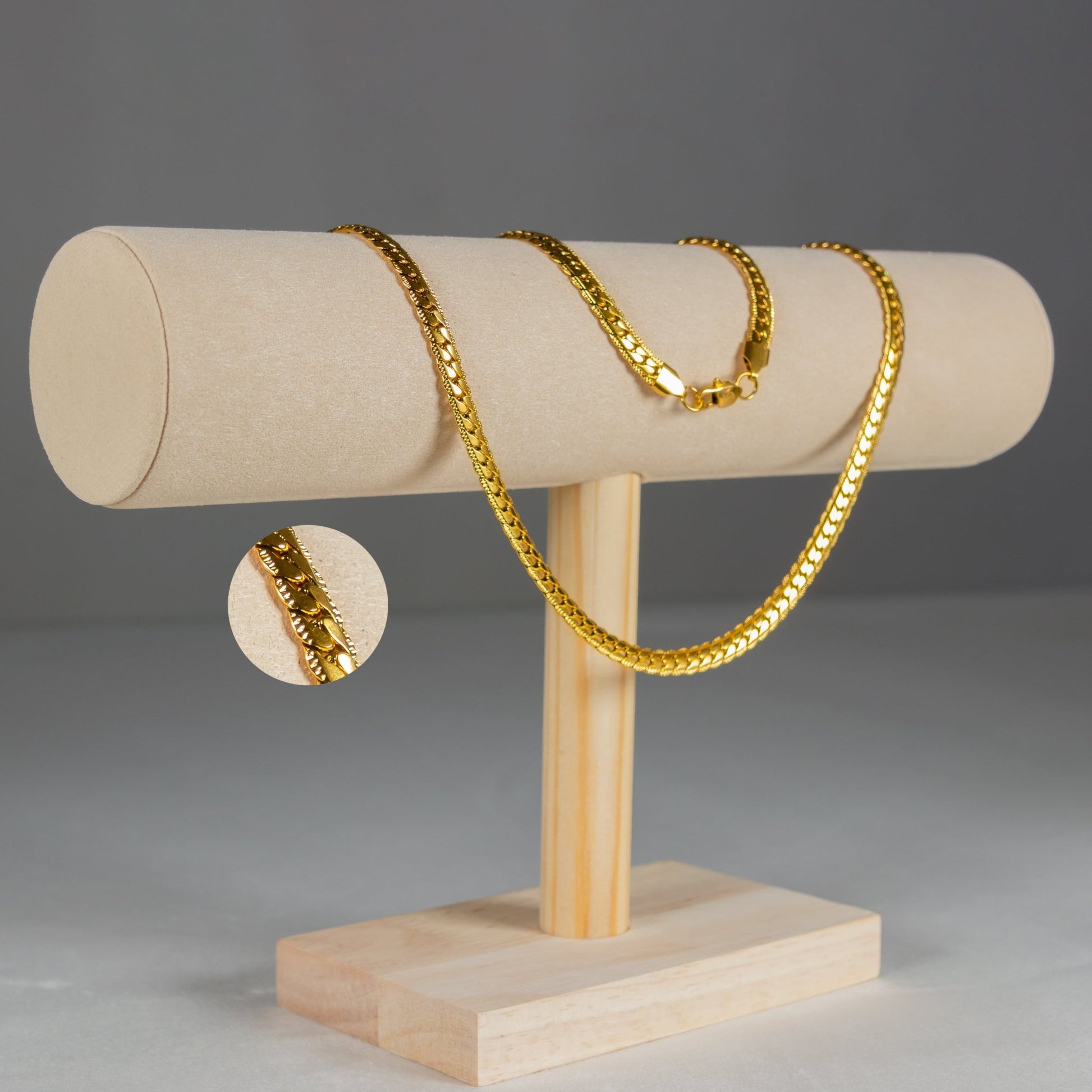 Combo Grabada Hombre - Cadena para Hombre con Grabado Profundo y Resistencia al Desgaste + Pulsera Grabada de Regalo, con Diseño a Juego y Ajuste Cómodo - Lioro